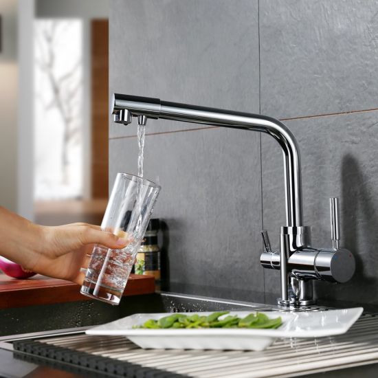 Grifo giratorio 360 de agua purificada