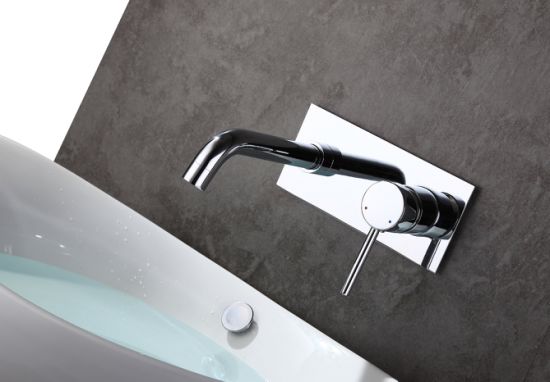 Grifo de temperatura del grifo del lavabo montado en la pared